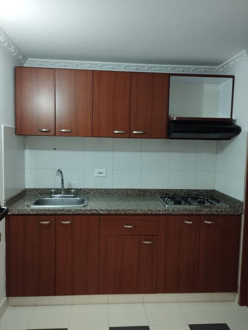 Apartamento de 3 alcobas en arriendo en Conjunto Residencial El Porton, Madrid, 74 m² · foto 2 de 17