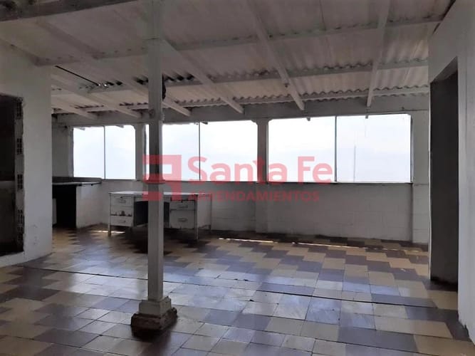 Finca en venta en Robledo, Medellín, 2702 m² · foto 2 de 10