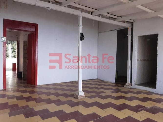 Finca en venta en Robledo, Medellín, 2702 m² · foto 3 de 10