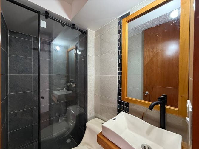 Apartamento de 3 alcobas en venta en Zona Centro, Madrid, 53 m² · foto 9 de 17