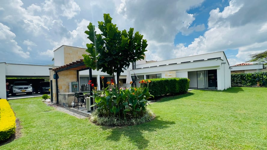 Casa de 4 alcobas en venta en Rozo, Palmira, 491 m² · foto 3 de 11
