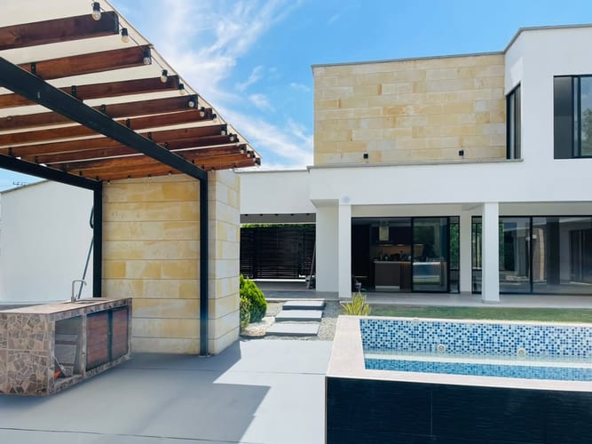 Casa de 4 alcobas en venta en Rozo, Palmira, 491 m² · foto 8 de 11