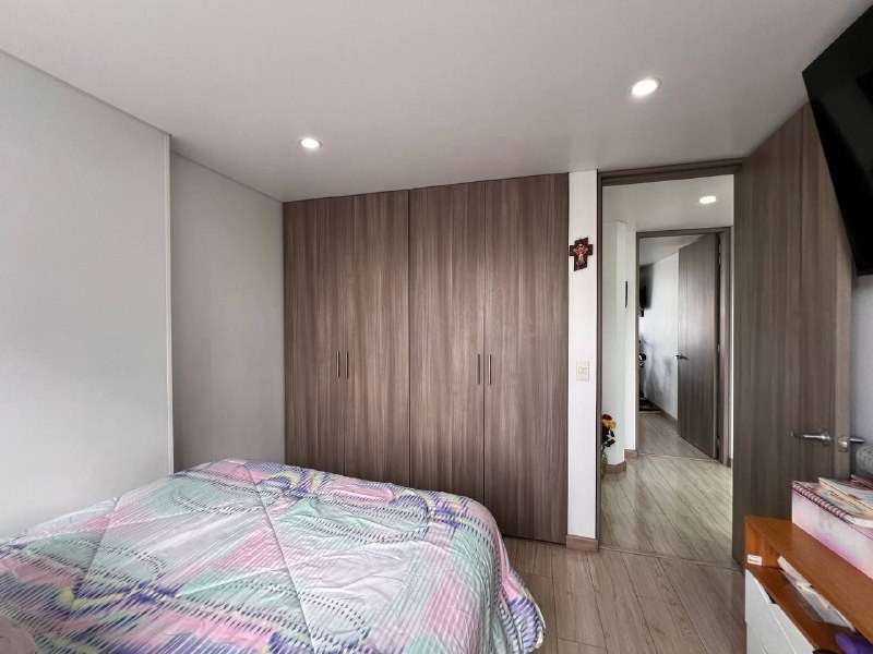 Apartamento en venta en Quinta Paredes, Bogotá · foto 9 de 17