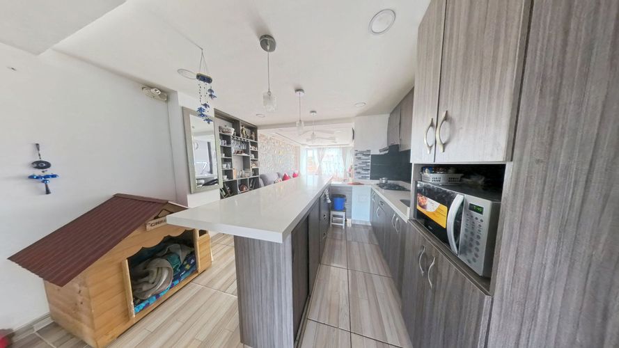 Apartamento en venta en Centenario, Bogotá · foto 3 de 11
