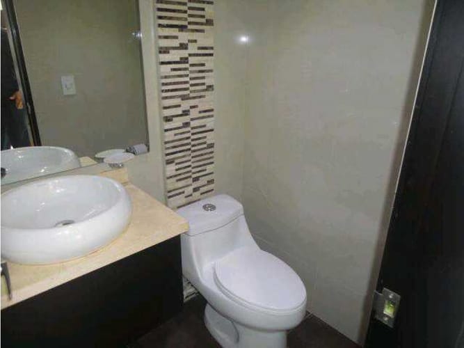 Apartamento de 2 alcobas en venta en San Pedro, Cali, 156 m² · foto 9 de 17