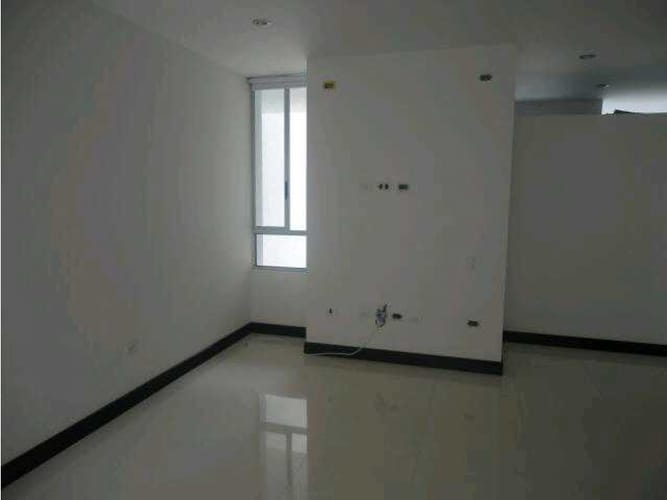 Apartamento de 2 alcobas en venta en San Pedro, Cali, 156 m² · foto 15 de 17