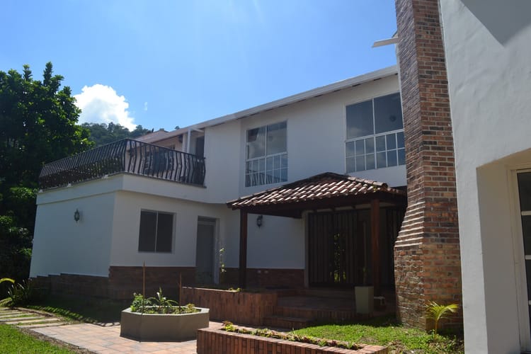 Casa de 5 alcobas en venta en Abadías, Floridablanca, 293 m² · foto 19 de 22