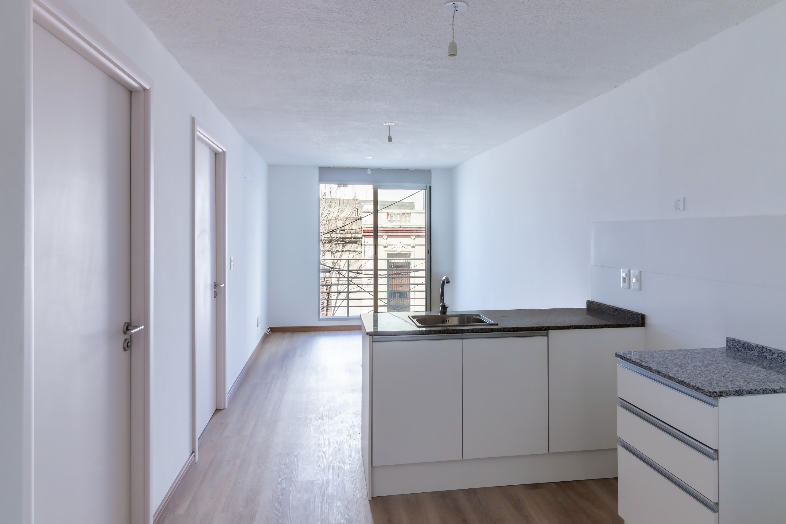 Alquiler de apartamento de 1 dormitorio en Barrio Sur. Con terraza y patio! A estrenar! · Foto 7