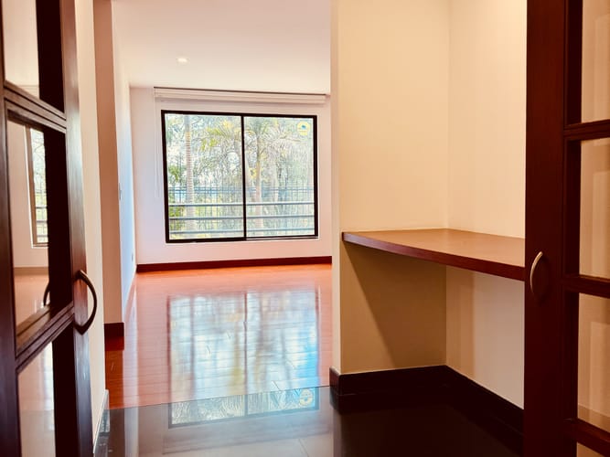 Apartamento de 3 alcobas en venta en Cerros De Suba, Bogotá, 209 m² · foto 8 de 24