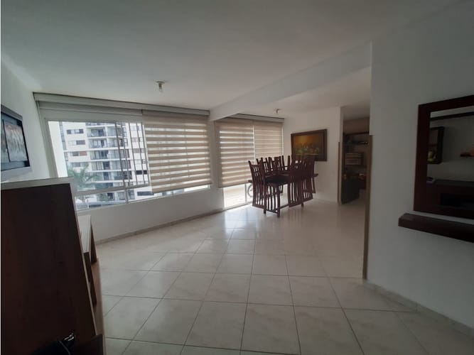Apartamento de 3 alcobas en venta en Palomitas Del Progreso, Floridablanca, 98 m² · foto 13 de 24
