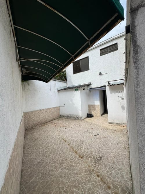 Casa de 11 alcobas en venta en San Vicente, Cali, 400 m² · foto 8 de 24