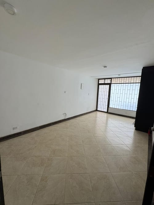 Casa de 11 alcobas en venta en San Vicente, Cali, 400 m² · foto 19 de 24