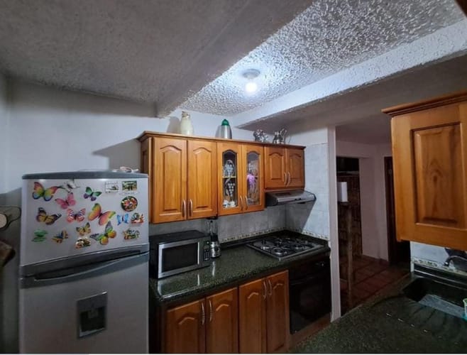 Casa de 4 alcobas en venta en Centro, Rionegro, 170 m² · foto 2 de 12