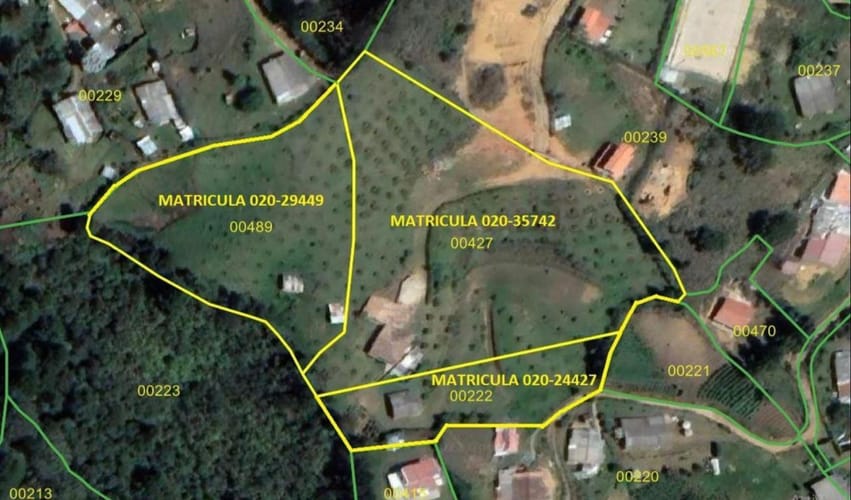 Casa de 3 alcobas en venta en Guarne, 150 m² · foto 2 de 14