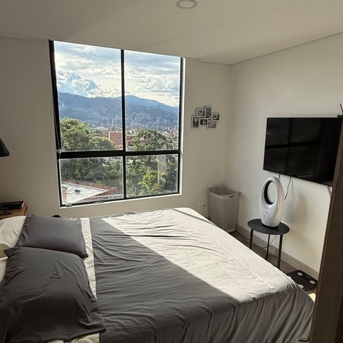 Apartamento de 2 alcobas en arriendo en Camino Verde, Envigado, 99 m² · foto 7 de 12
