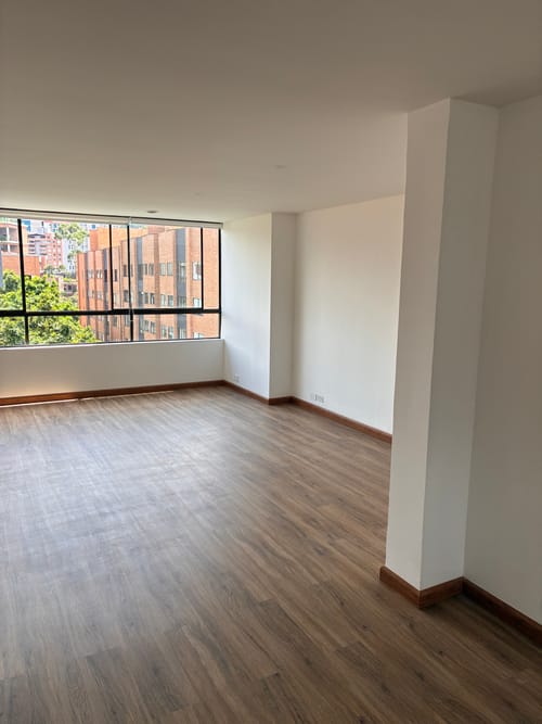 Apartamento de 3 alcobas en arriendo en El Poblado, Medellín, 134 m² · foto 7 de 15
