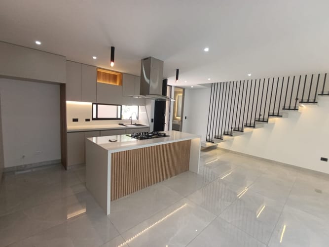 Casa de 4 alcobas en venta en Caminos Del Vergel, Ibagué, 250 m² · foto 5 de 24