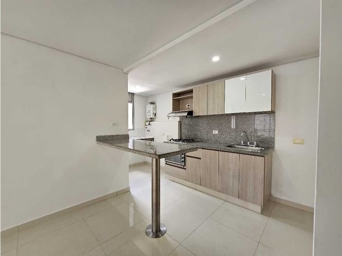 Apartamento de 2 alcobas en venta en San Joaquin, Sabaneta, 60 m² · foto 2 de 22