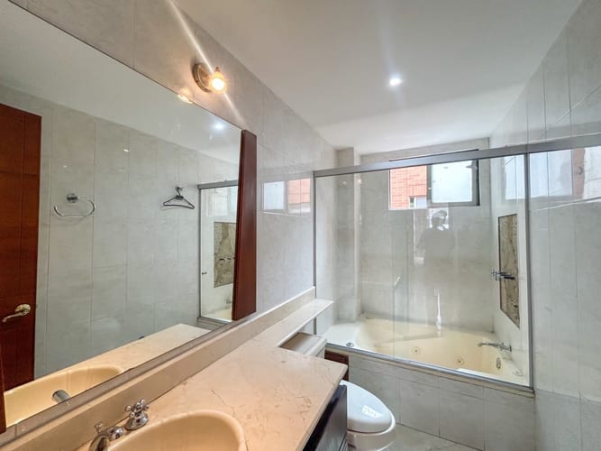 Apartamento de 3 alcobas en venta en Multicentro, Bogotá, 128 m² · foto 18 de 21