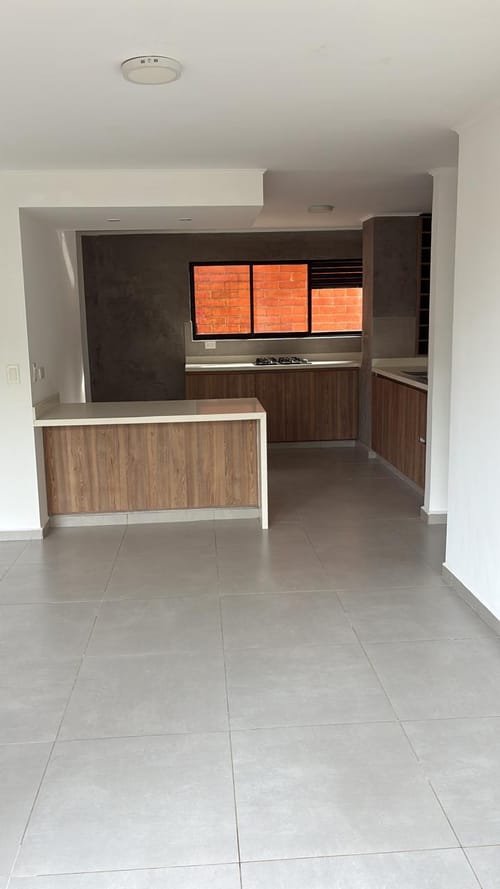 Apartamento de 3 alcobas en venta en El Diamante No. 2, Medellín, 104 m² · foto 10 de 17