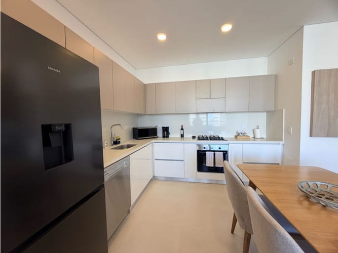 Apartamento de 2 alcobas en venta en Lago Del Dulzina, Santa Marta, 91 m² · foto 2 de 24