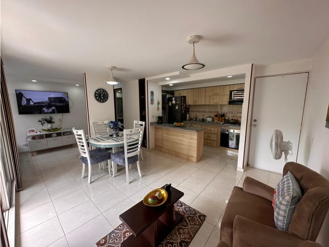 Apartamento de 2 alcobas en venta en Valle Del Lili, Cali, 60 m² · foto 2 de 17