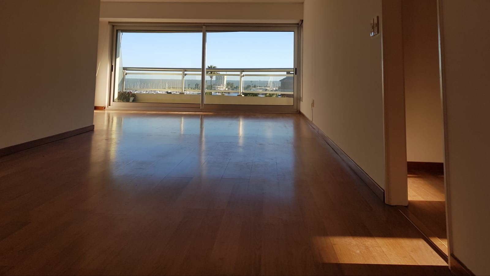 Alquiler Apartamento, Torres Náuticas, 3 dormitorios · Foto 3