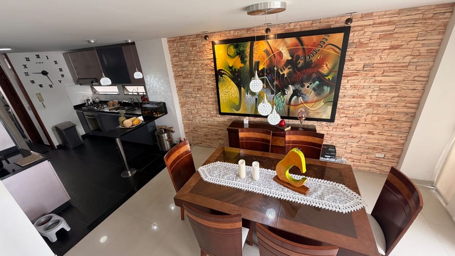 Casa de 4 alcobas en venta en Mirolindo, Ibagué, 270 m² · foto 5 de 17