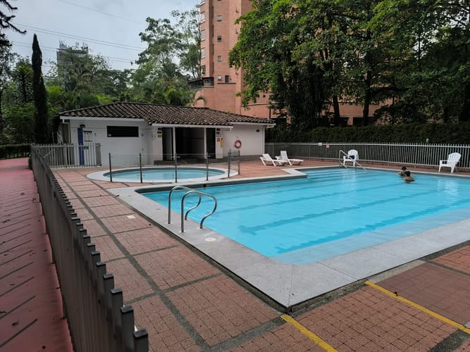 Apartamento de 4 alcobas en arriendo en La Florida, Medellín, 120 m² · foto 2 de 19