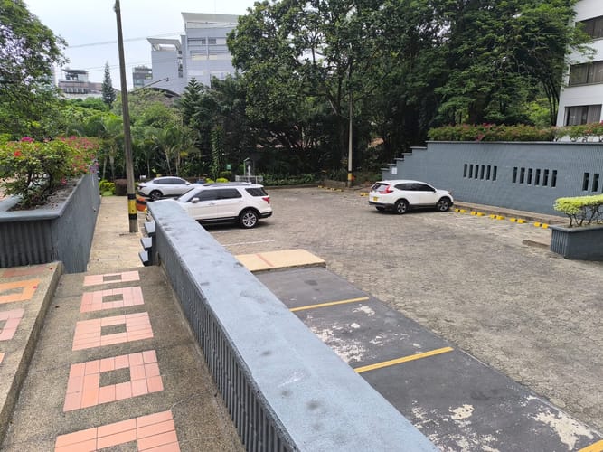 Apartamento de 4 alcobas en arriendo en La Florida, Medellín, 120 m² · foto 16 de 19