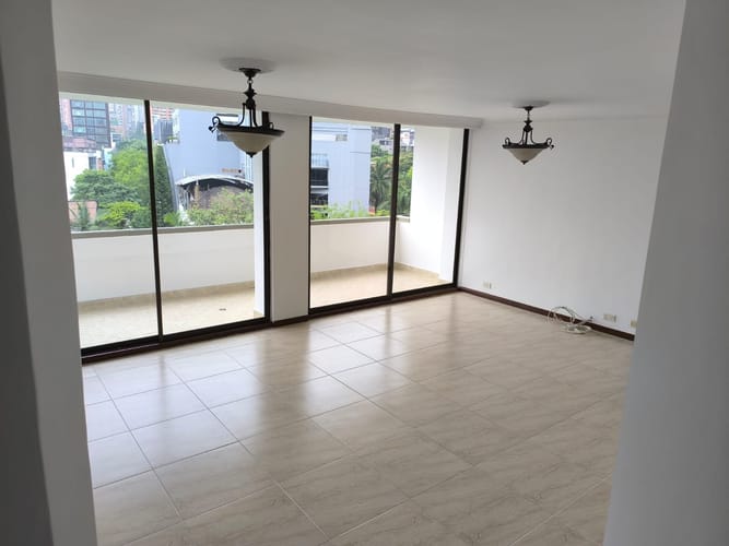 Apartamento de 4 alcobas en arriendo en La Florida, Medellín, 120 m² · foto 18 de 19