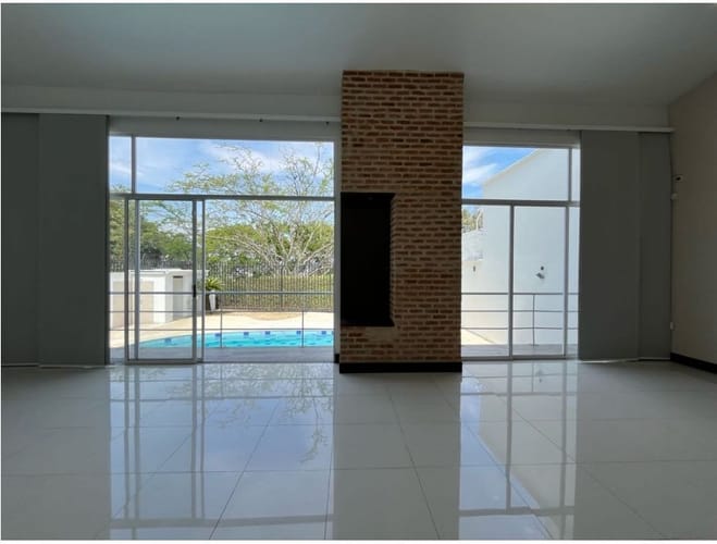 Casa de 3 alcobas en venta en Cristales, Cali, 450 m² · foto 8 de 10