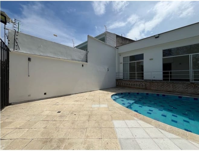 Casa de 3 alcobas en venta en Cristales, Cali, 450 m² · foto 4 de 10