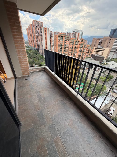 Apartamento de 3 alcobas en venta en Villa Carlota, Medellín, 79 m² · foto 14 de 16