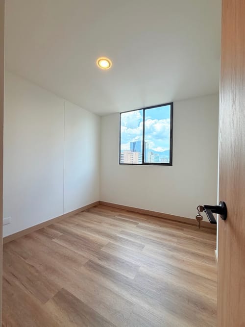Apartamento de 3 alcobas en venta en Villa Carlota, Medellín, 79 m² · foto 15 de 16