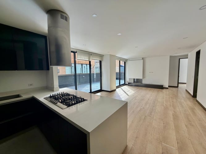 Apartamento de 3 alcobas en arriendo en Barrios Unidos, Bogotá, 200 m² · foto 3 de 20