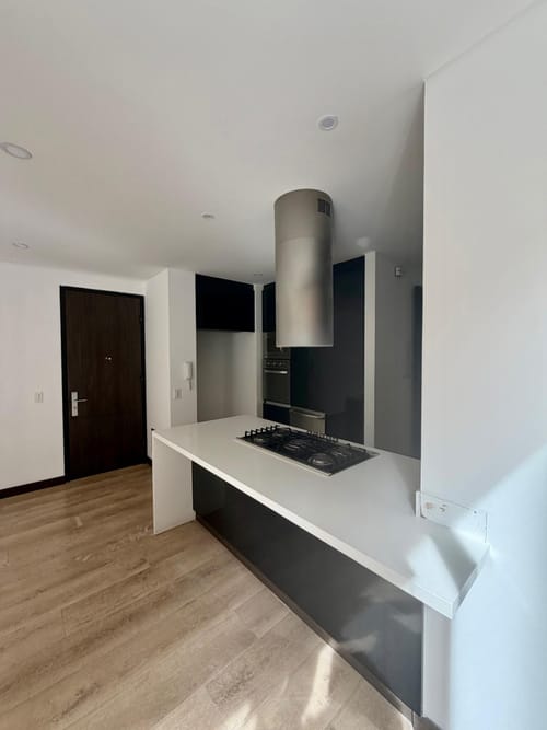 Apartamento de 3 alcobas en arriendo en Barrios Unidos, Bogotá, 200 m² · foto 4 de 20