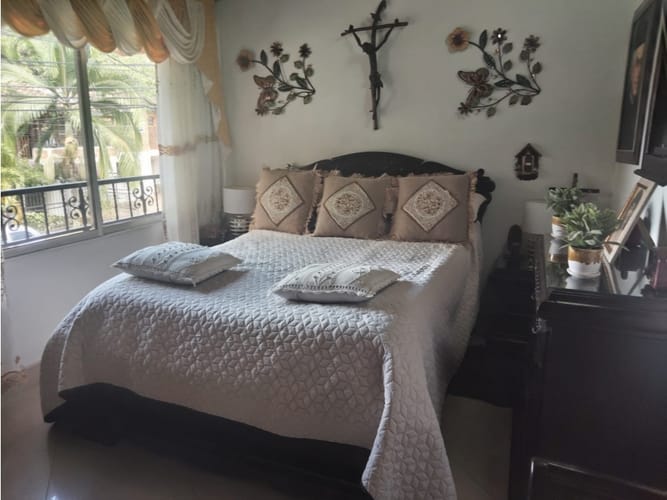 Casa de 3 alcobas en venta en La Gloria, Medellín, 110 m² · foto 4 de 21
