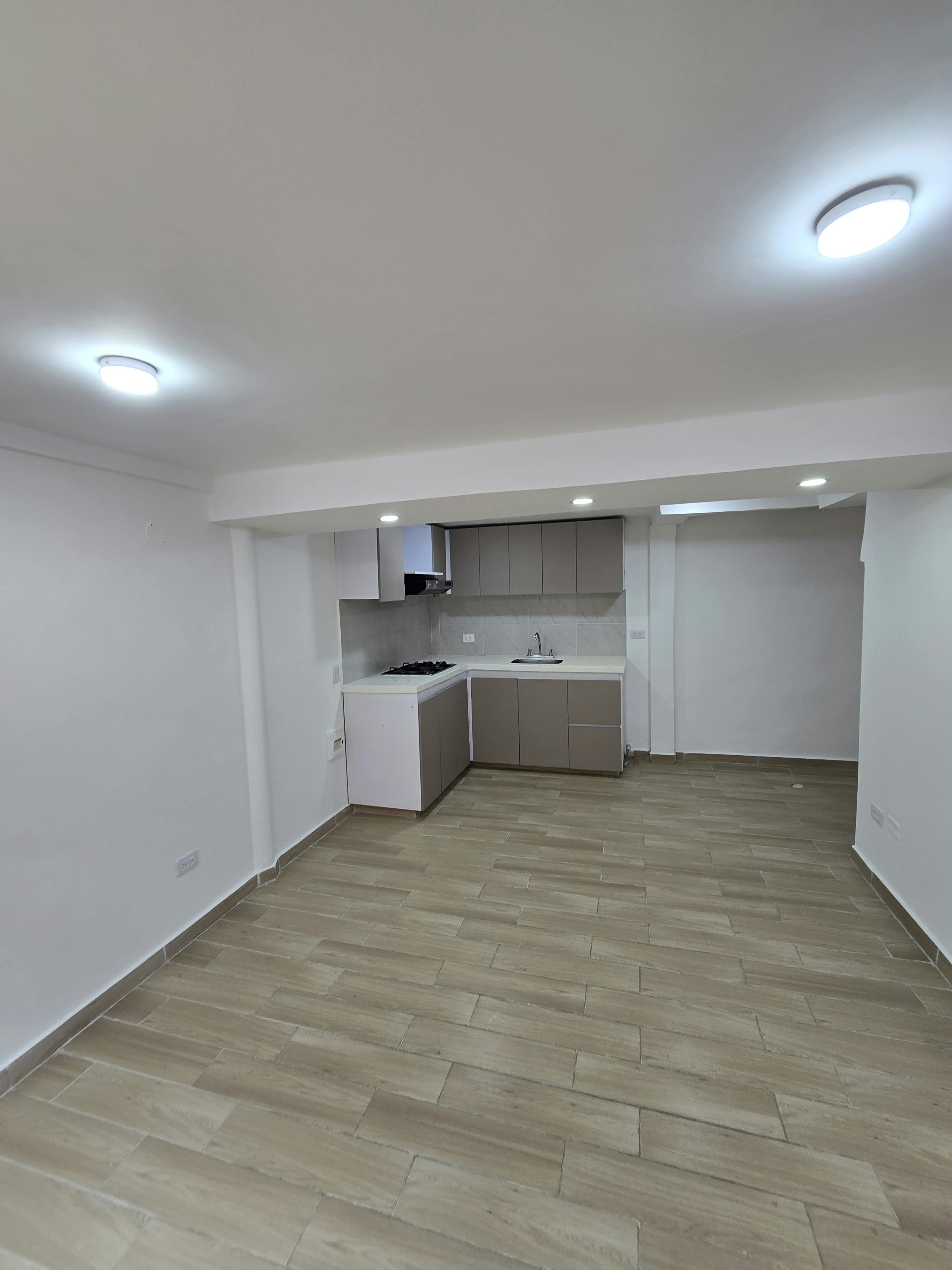 Casa en venta en Alamos, Bogotá · foto 4 de 18