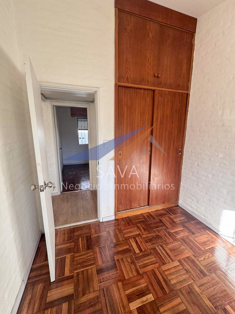 Alquiler Casa 4 Dormitorios en Carrasco Norte! Patio con Parrillero · Foto 10