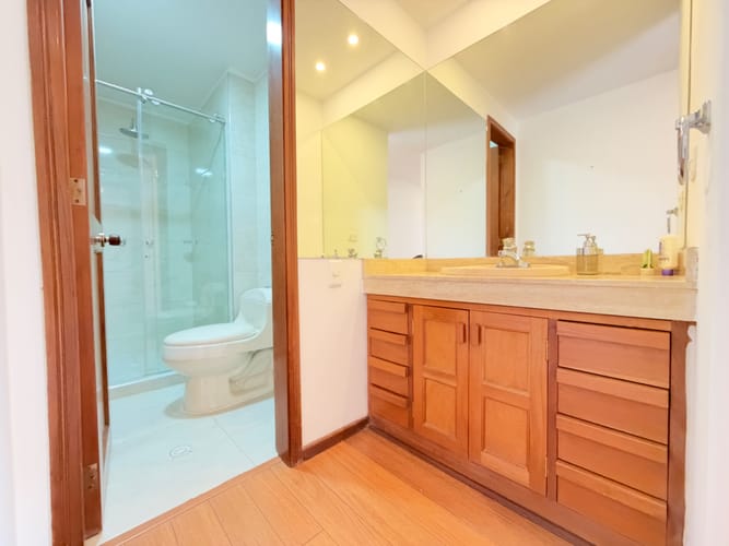 Apartamento de 3 alcobas en venta en Chico Norte, Bogotá, 120 m² · foto 15 de 24