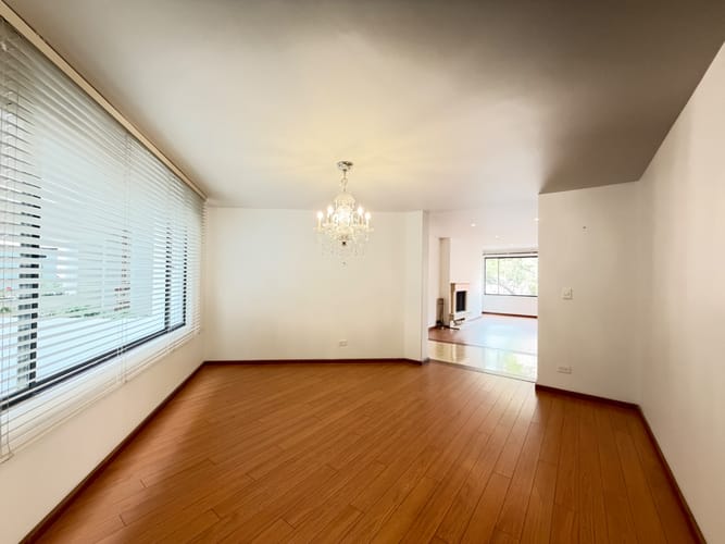 Apartamento de 3 alcobas en venta en Chico Norte, Bogotá, 120 m² · foto 8 de 24