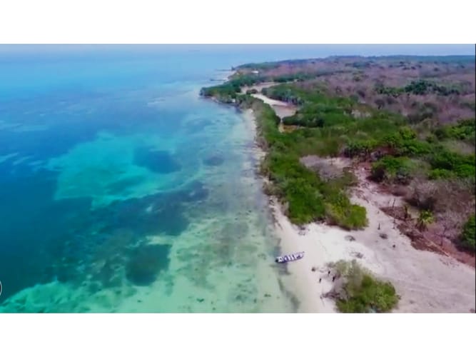 Lote en venta en Barú, Cartagena, 30250 m² · foto 3 de 12
