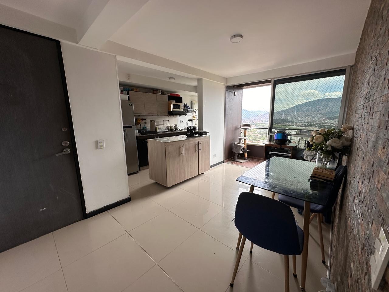 Apartamento en venta en Belén, Medellín · foto 2 de 18