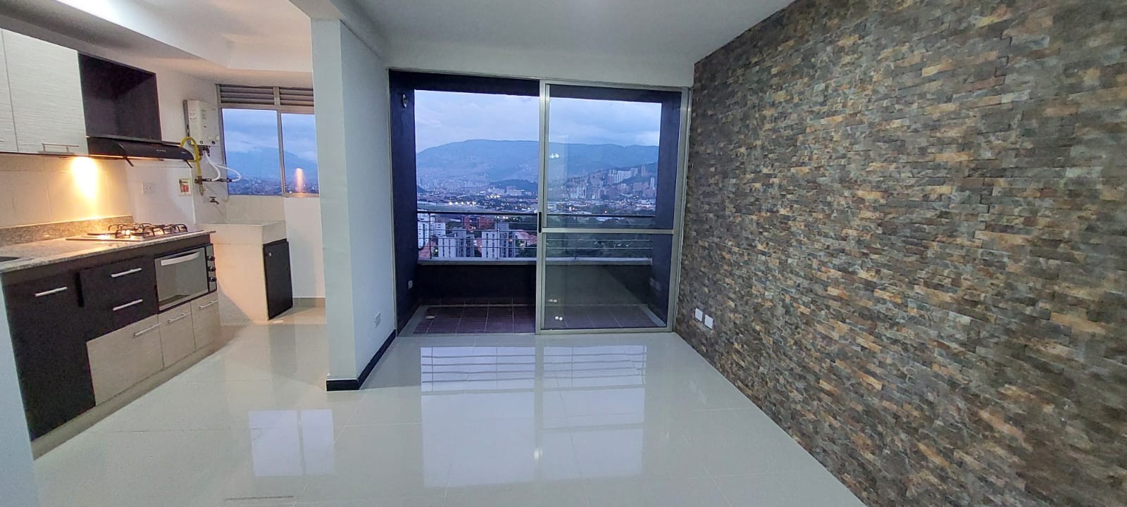 Apartamento en venta en Belén, Medellín · foto 5 de 18