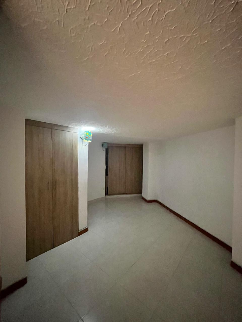 Apartamento en venta en El Refugio, Cali · foto 2 de 15