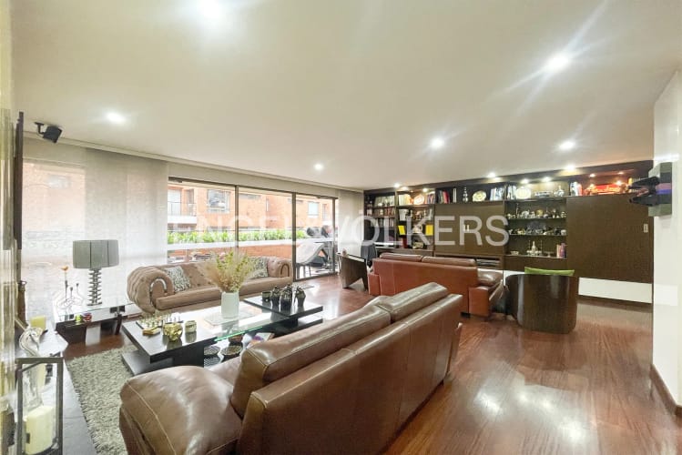 Apartamento en venta en Cerros De Niza, Bogotá · foto 2 de 20