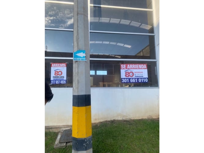 Bodega en arriendo en Los Pinos, Marinilla, 420 m² · foto 2 de 9
