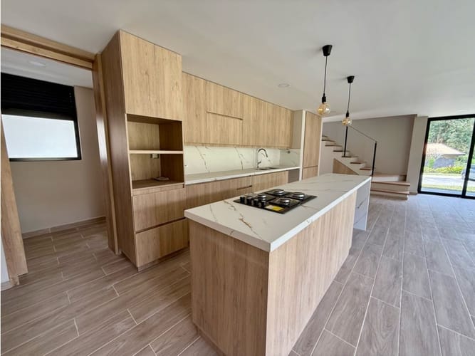 Casa de 3 alcobas en venta en El Carmen, El Retiro, 238 m² · foto 8 de 24