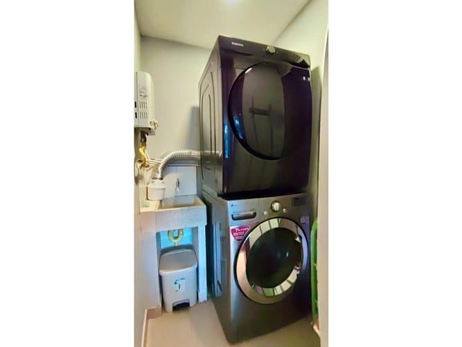 Apartamento de 1 alcoba en venta en Las Lomas No.1, Medellín, 37 m² · foto 14 de 19